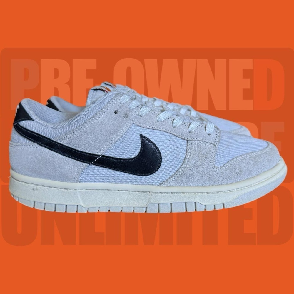 Nike White and Black Sneakers